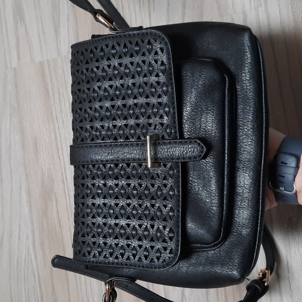 Antik Kraft Crossbody